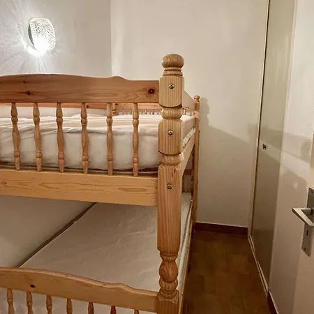 Apartment Cosy Avec Terrasse Et Acces Direct Plage, - Fr-1-225-595