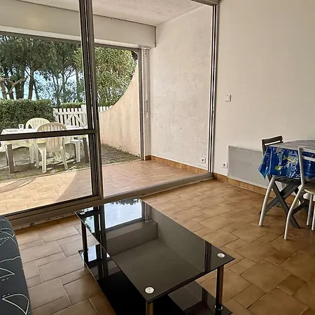 Apartment Cosy Avec Terrasse Et Acces Direct Plage, - Fr-1-225-595