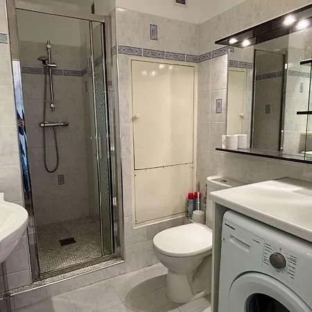 Cosy Avec Terrasse Et Acces Direct Plage, - Fr-1-225-595 Apartment *